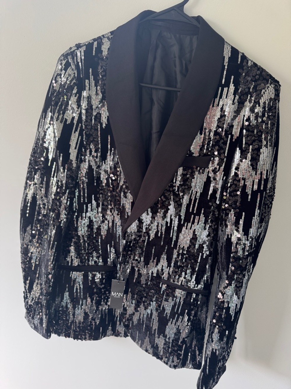 Boohoo Mens Black Sequin Tuxedo Blazer with Silver Accents